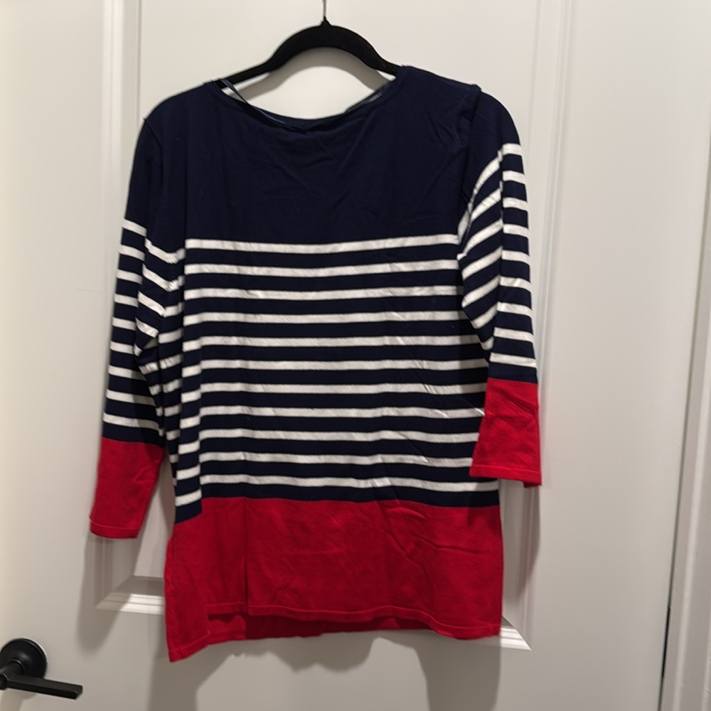 Bundle- 2 pack sweaters - Picture 7 of 8